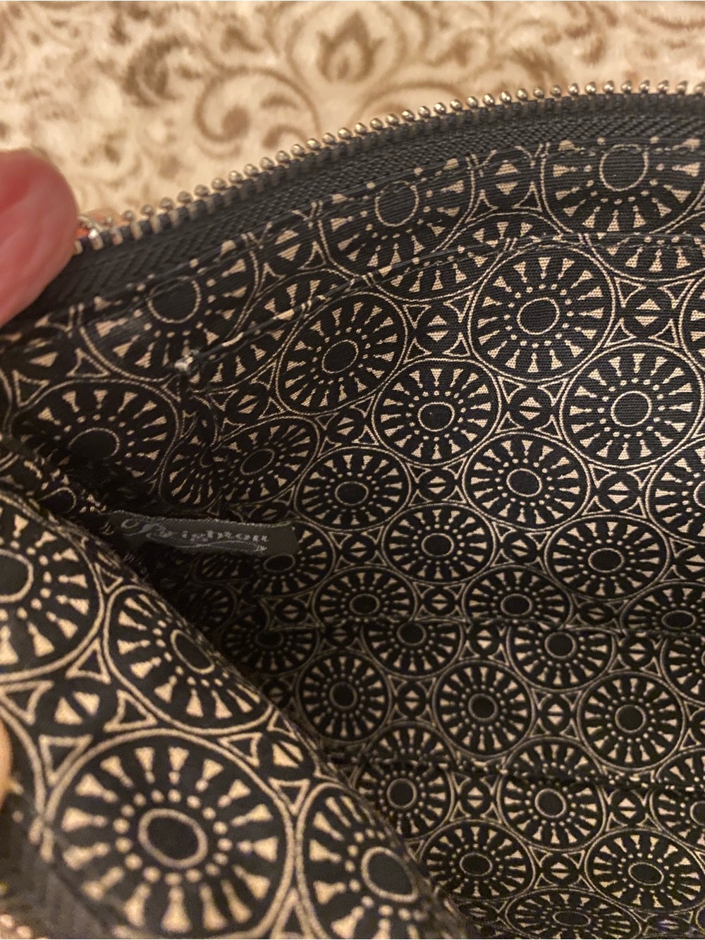 Brighton Africa Stories Gigi Giraffe Purse - Picture 5 of 14